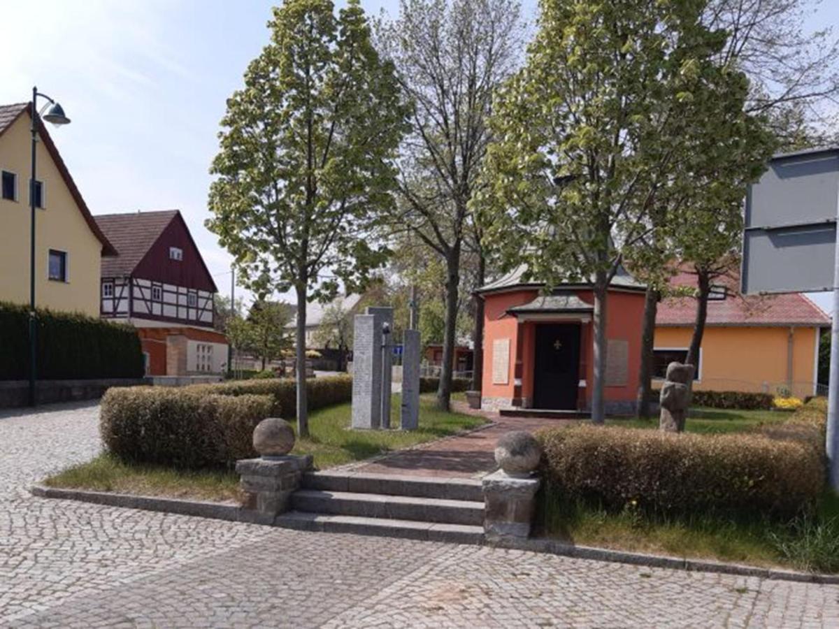 Neu! Ferienwohnung Hanka Crostwitz Esterno foto